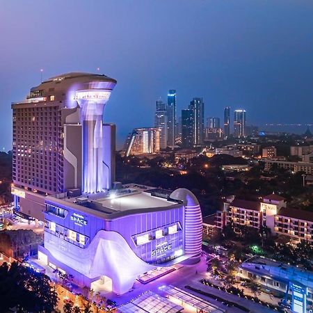 Grande Centre Point Space Pattaya Luaran gambar The Royal Paragon Hotel