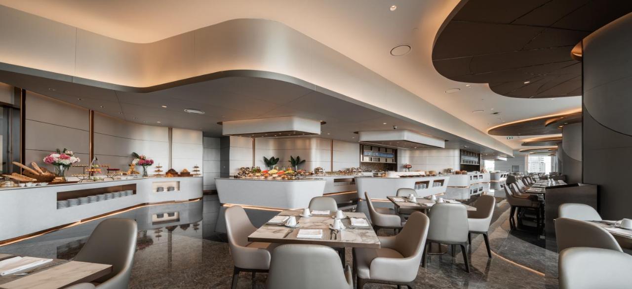 Grande Centre Point Space Pattaya Luaran gambar The interior of the lounge