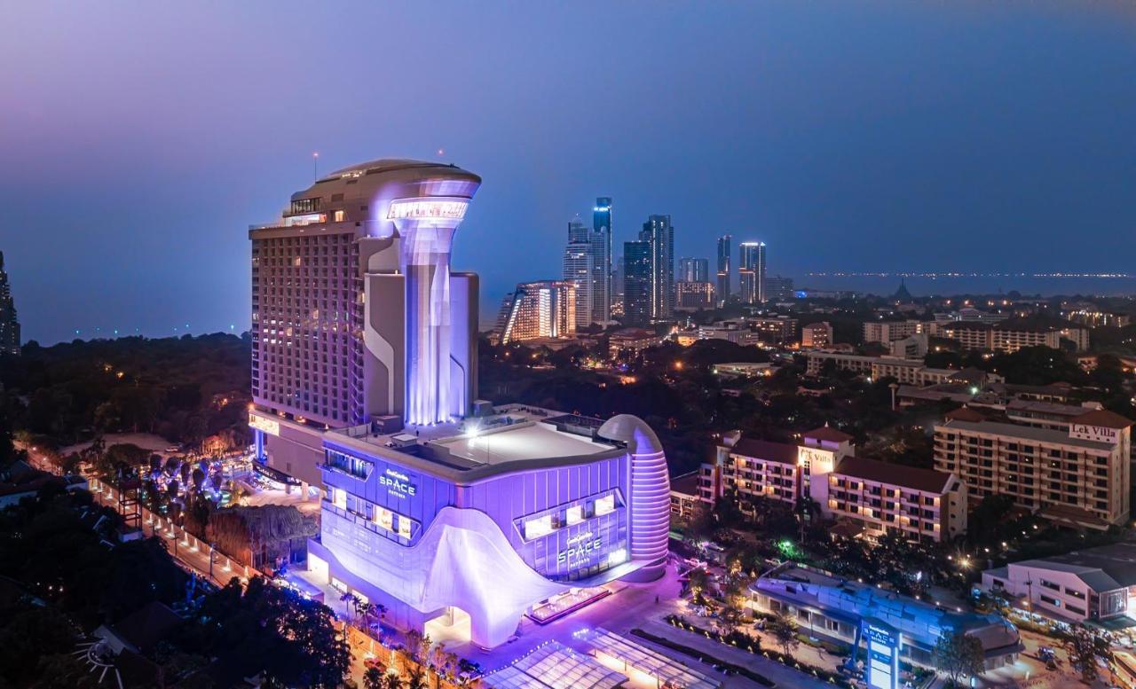 Grande Centre Point Space Pattaya Luaran gambar The Royal Paragon Hotel