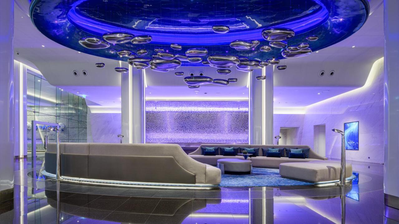 Grande Centre Point Space Pattaya Luaran gambar The lobby of the hotel