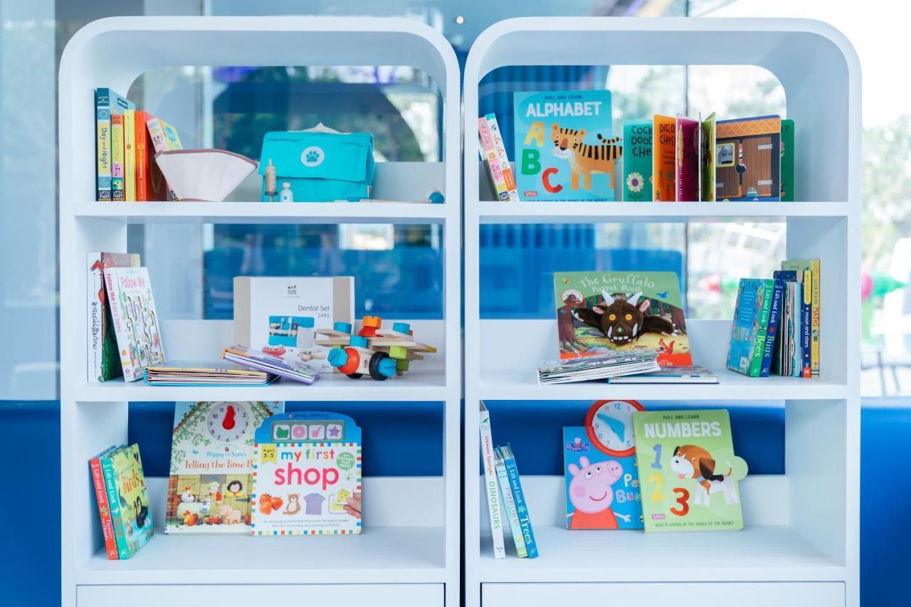 Grande Centre Point Space Pattaya Luaran gambar Children's books at a library
