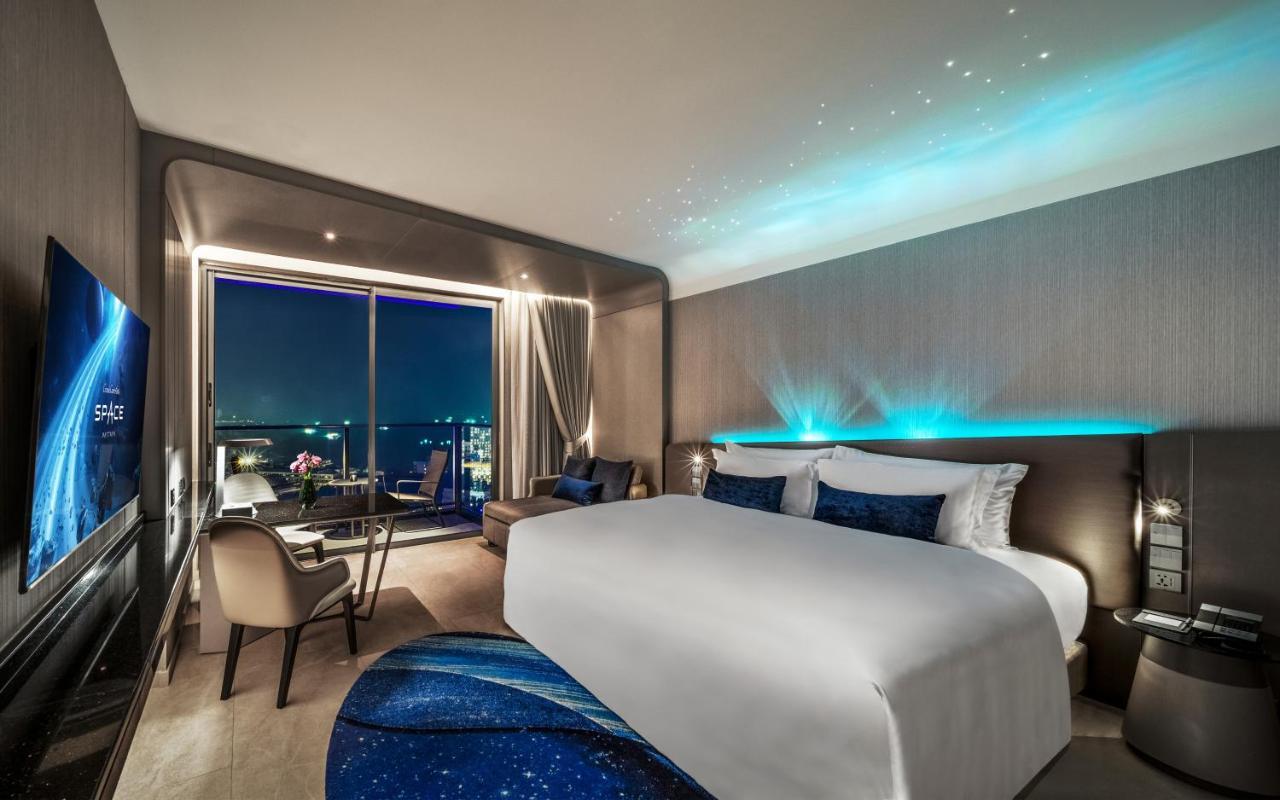 Grande Centre Point Space Pattaya Luaran gambar Deluxe Room